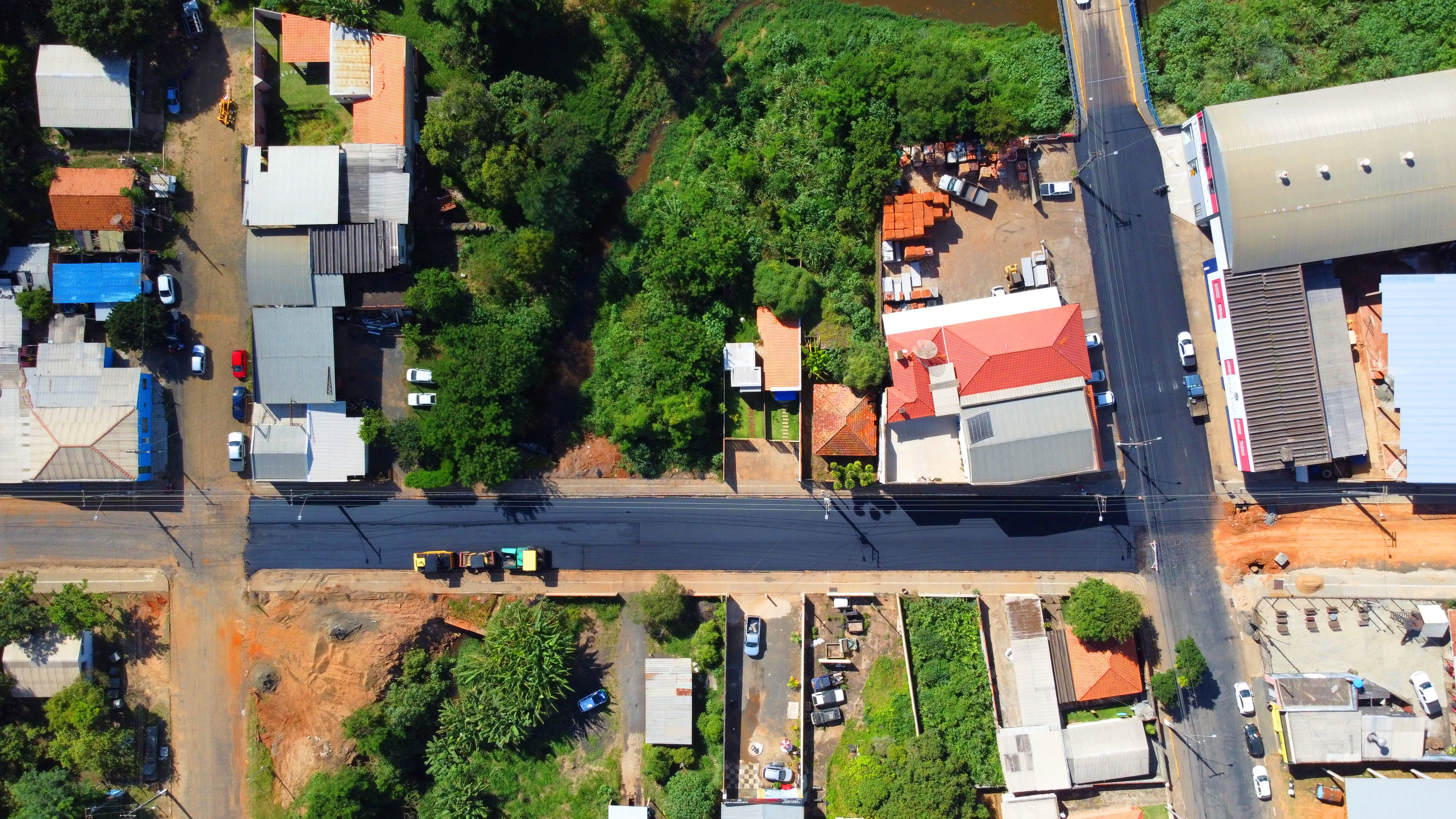 Prefeitura avança nas obras de revitalização do asfalto na área central 